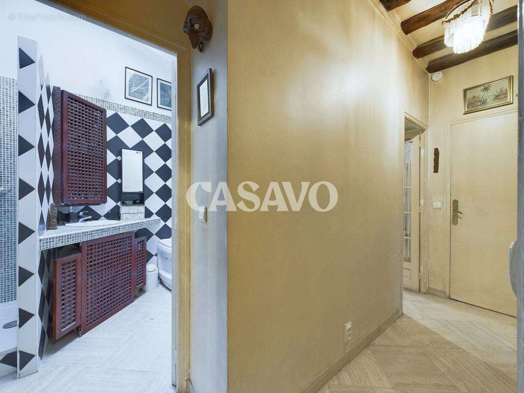 Appartement à PARIS-3E