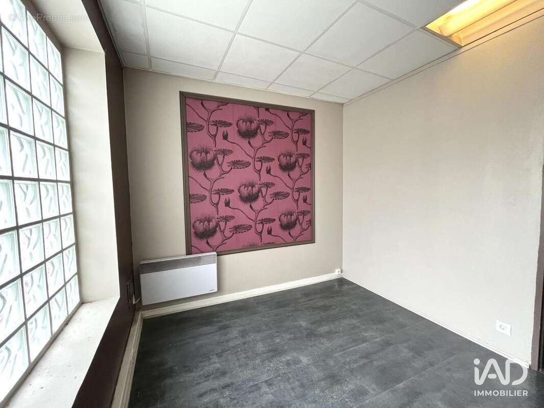 Photo 9 - Commerce à CLAYE-SOUILLY