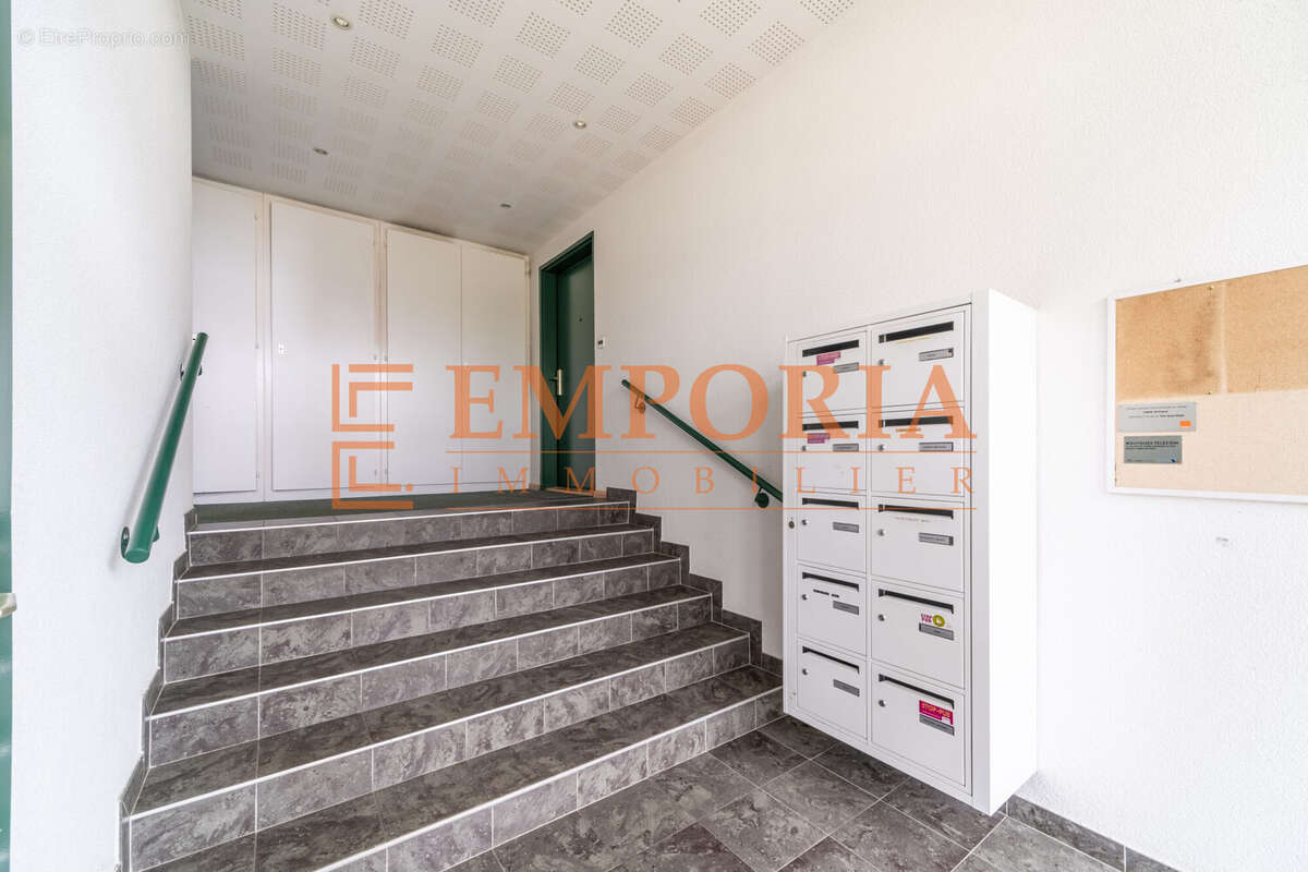 Appartement 71 m² à Rixheim  - photo 2