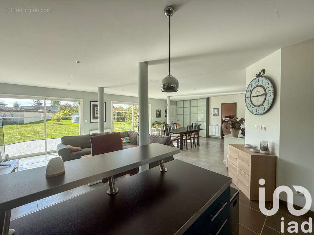 Photo 6 - Maison à VIRONVAY