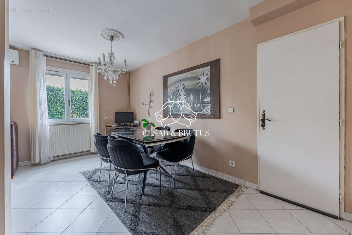 Maison à VENISSIEUX