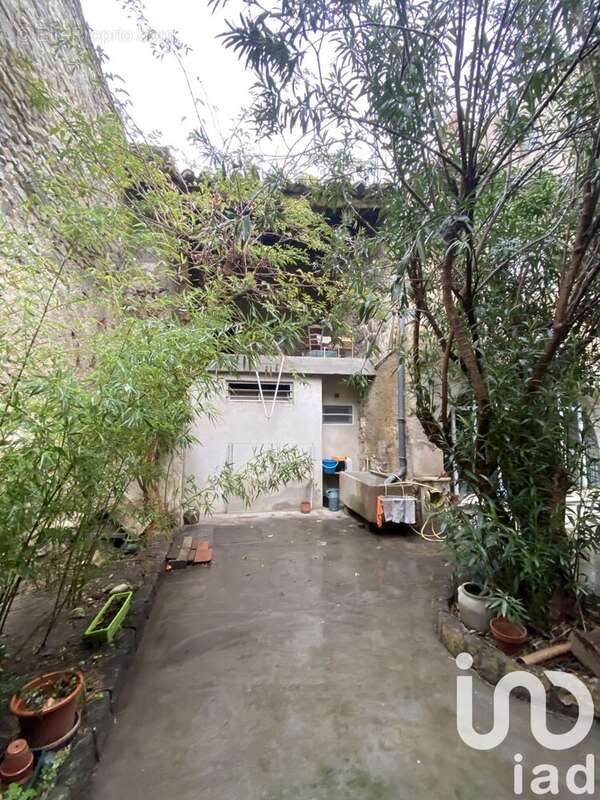 Photo 9 - Appartement à VILLENEUVE-LES-AVIGNON