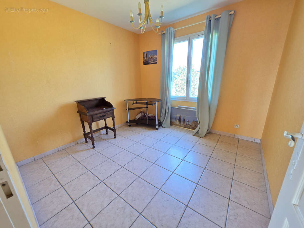 Maison à LA BREE-LES-BAINS