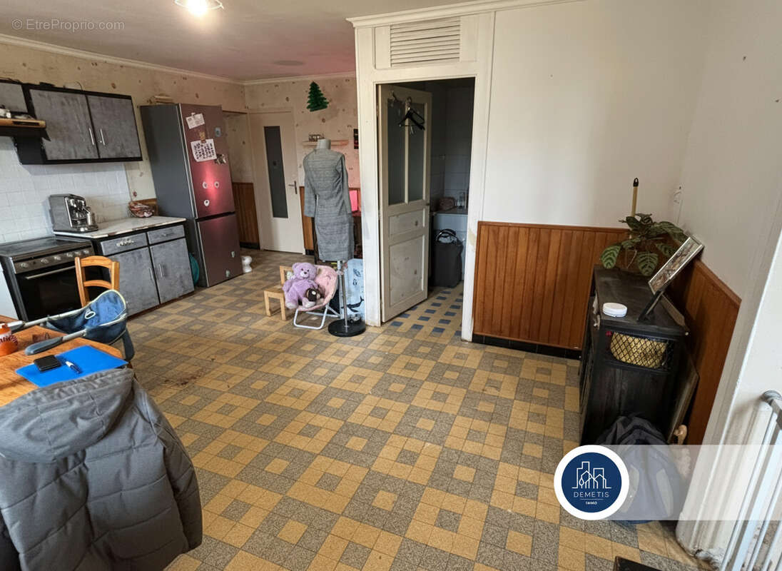 Maison à YVRE-LE-POLIN