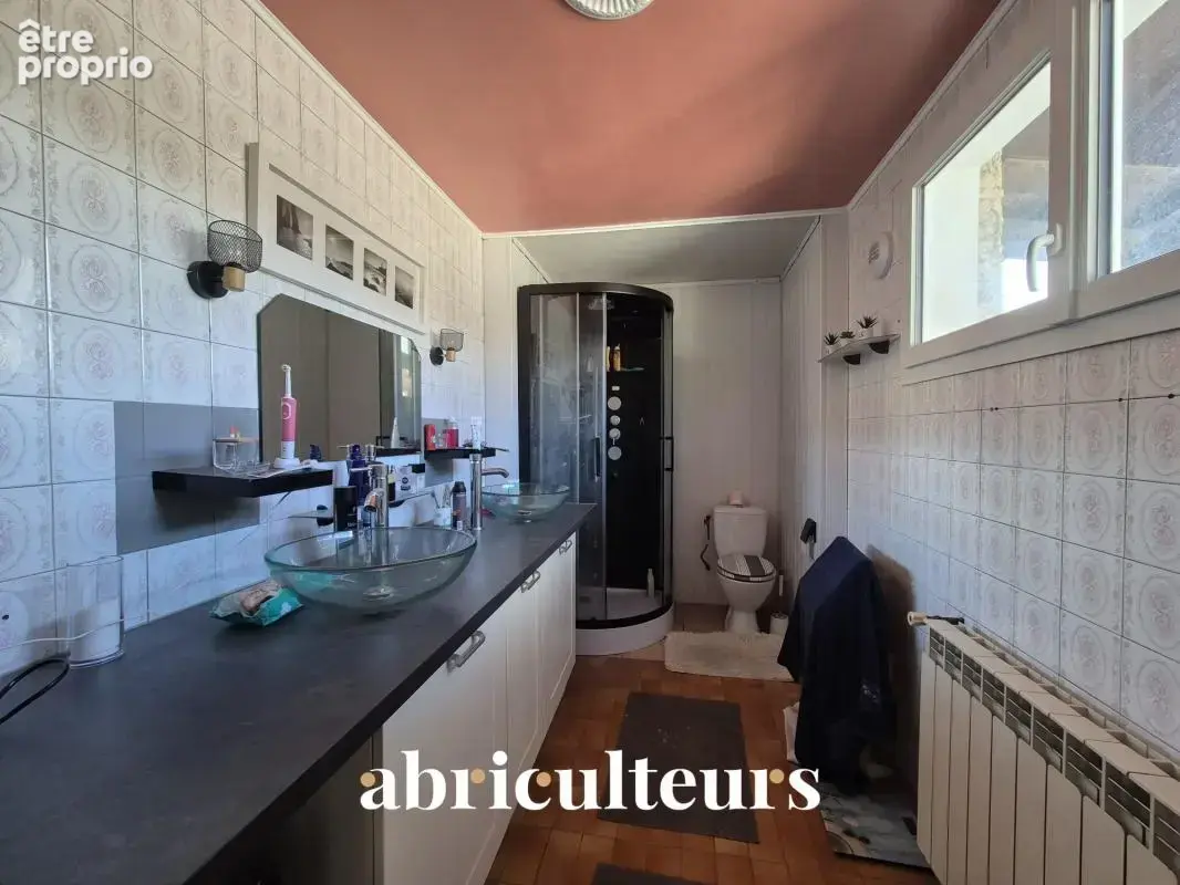 Maison de 150 m² avec terrasse et garage en vente à Cognac (16100) - photo 8