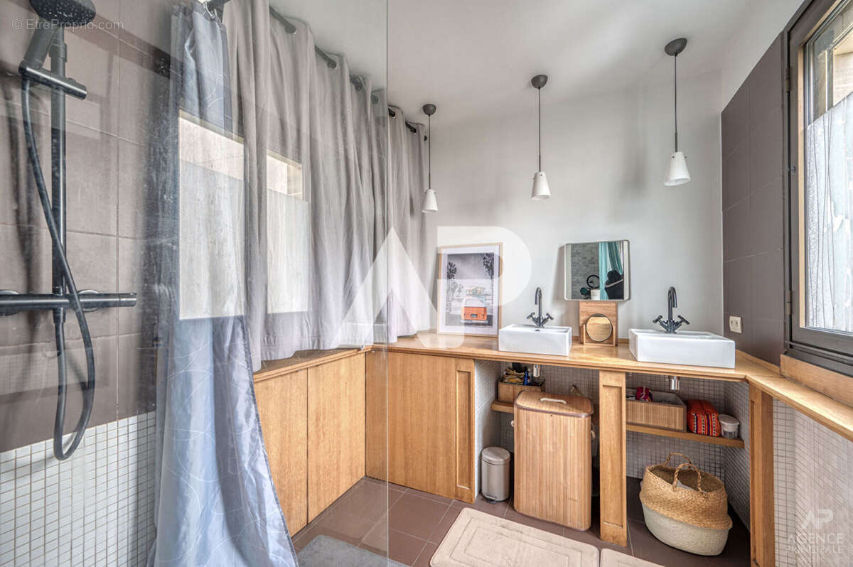 Appartement à RUEIL-MALMAISON
