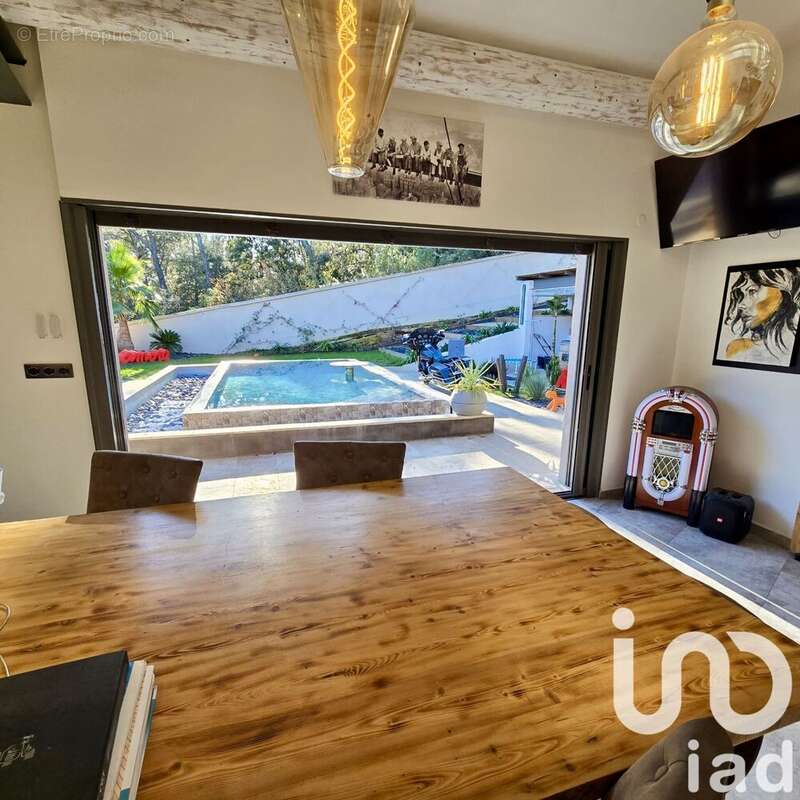 Photo 4 - Maison à ROGNES