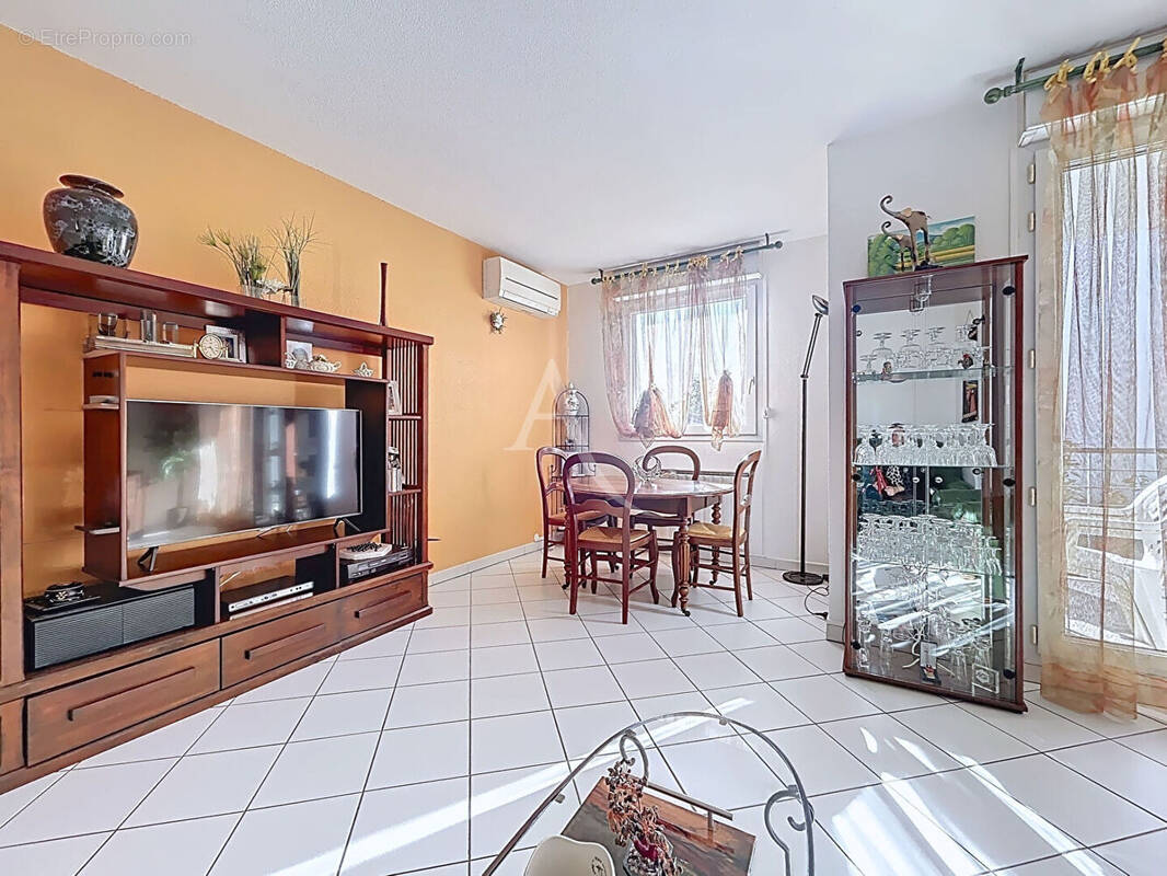 Appartement à FONBEAUZARD