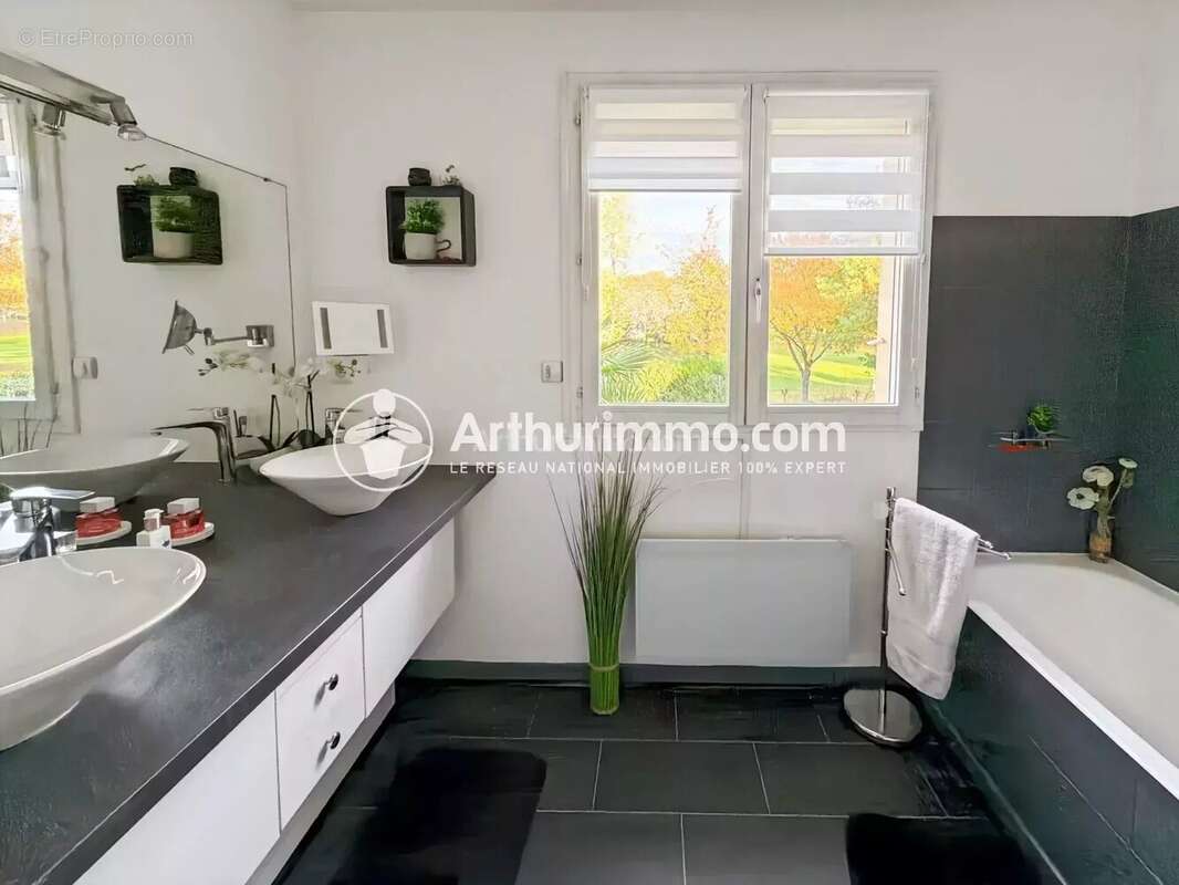 Maison à SAINT-GERMAIN-LES-CORBEIL