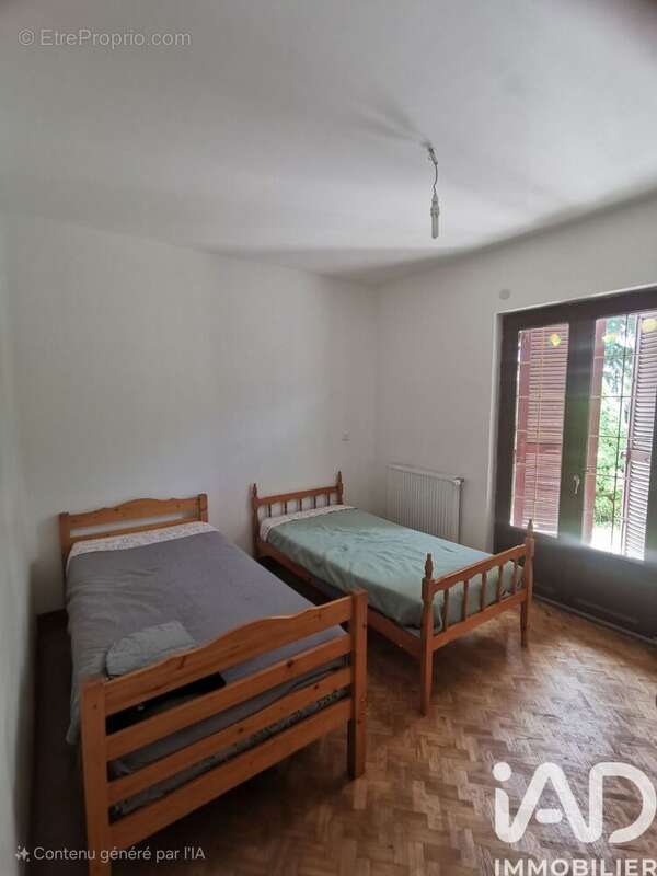 Photo 8 - Maison à SAINT-YZAN-DE-SOUDIAC