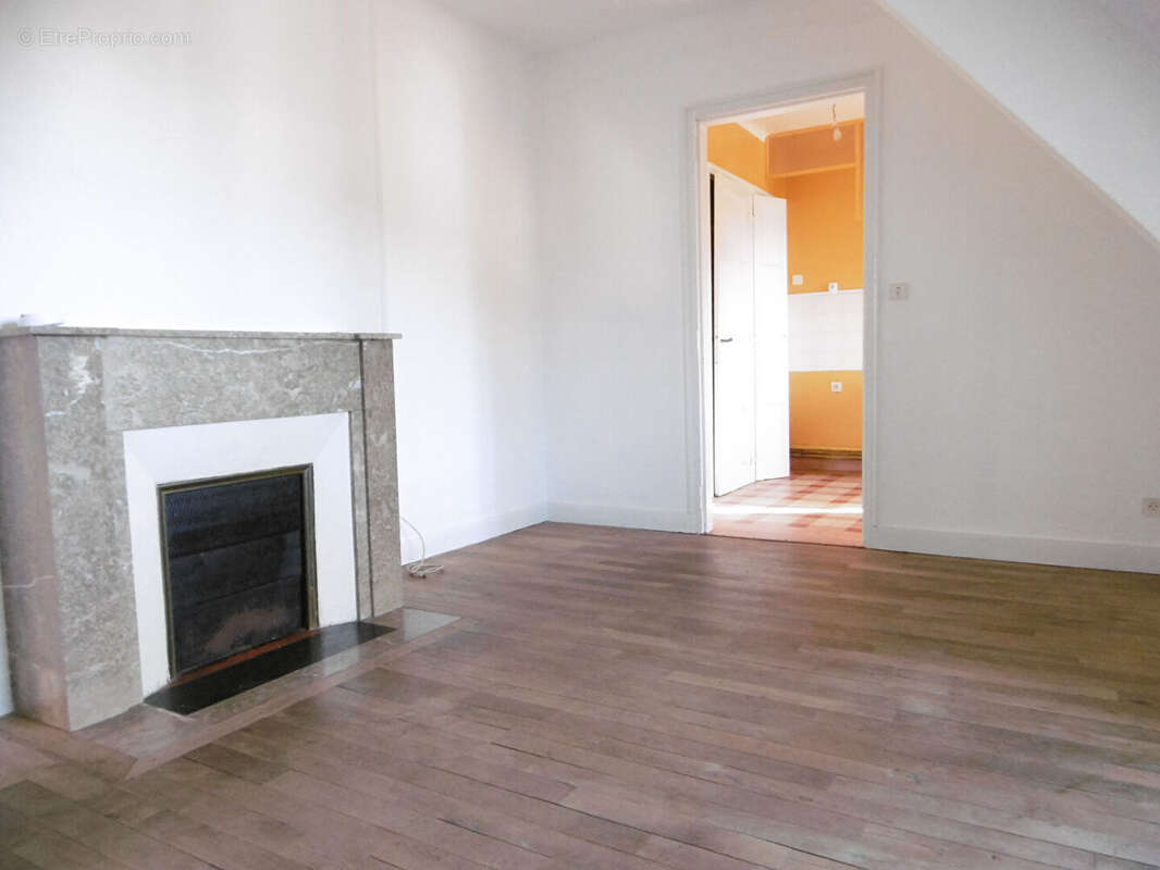 Appartement à SAINT-HILAIRE-DU-HARCOUET