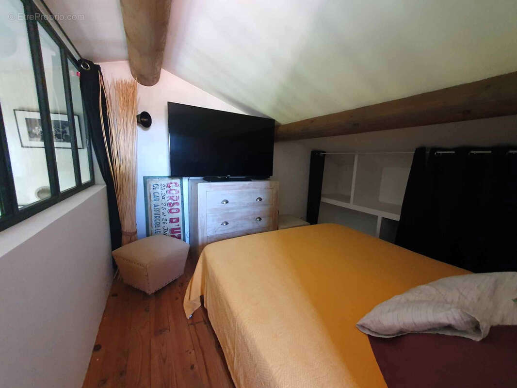 Maison à SAINT-QUENTIN-LA-POTERIE