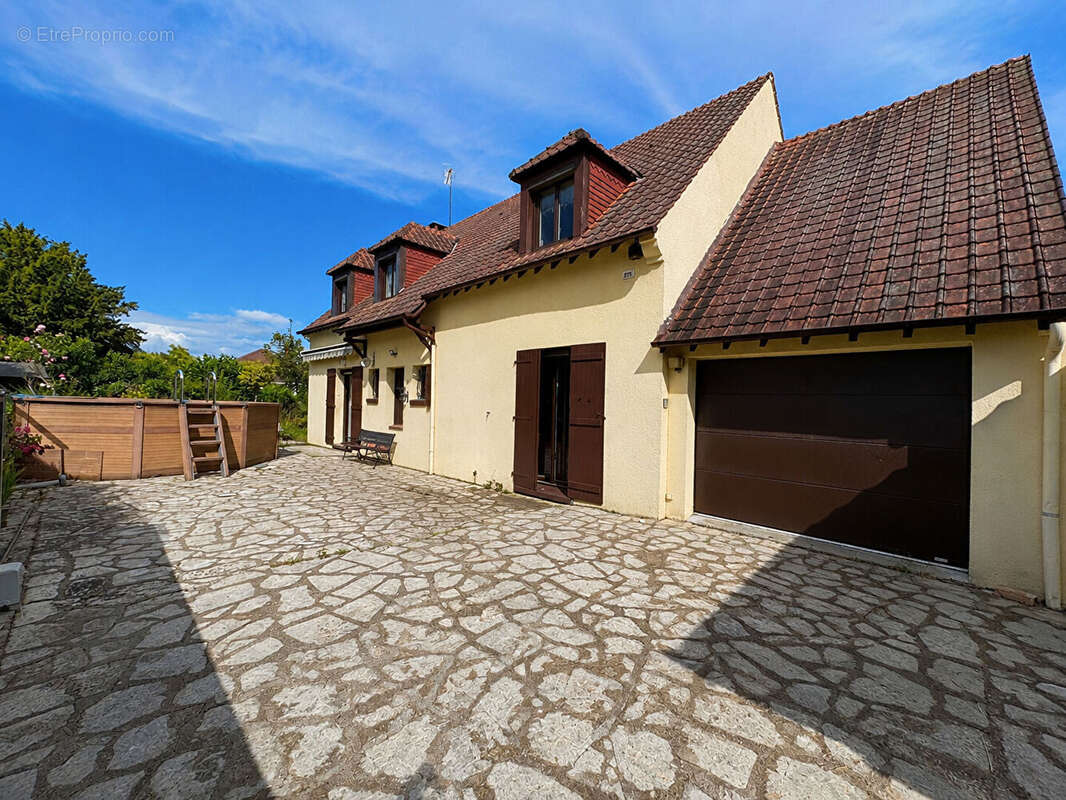 Boissettes _Maison 8 pièces 183 m² + Terrain constructible à diviser - photo 14