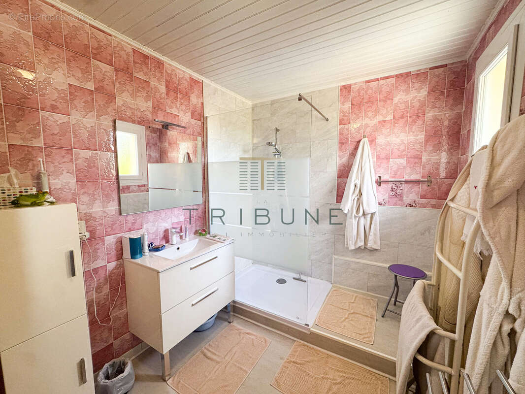 Maison 6 chambres 233m2 à Saint Antoine de Ficalba - photo 15