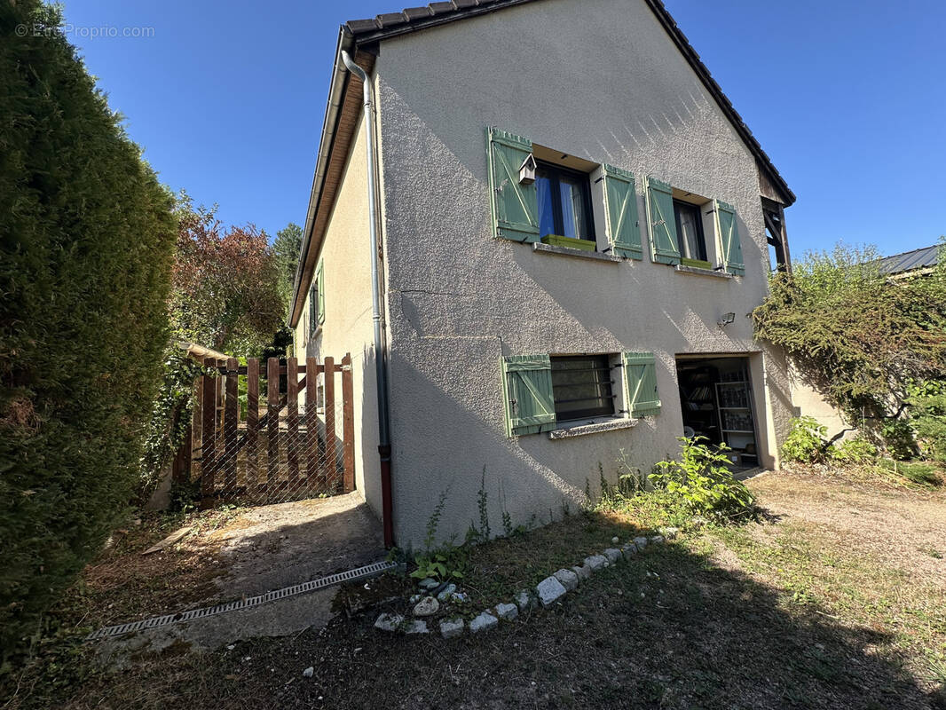 Maison à BELLERIVE-SUR-ALLIER