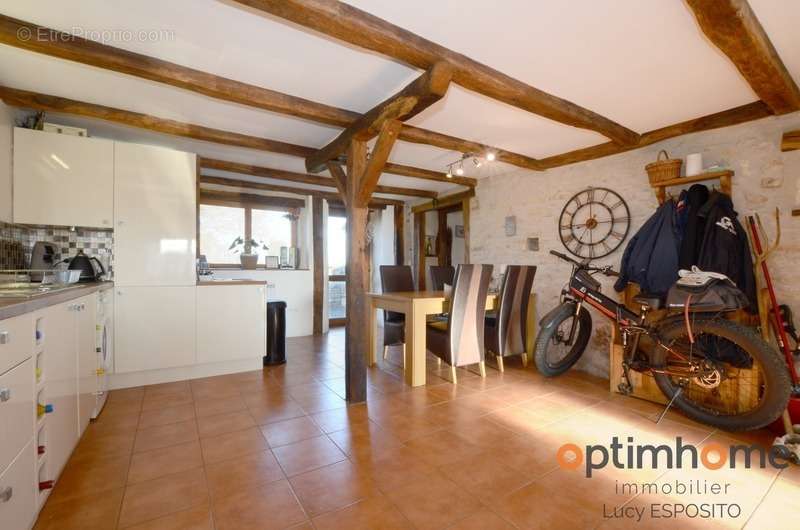 Maison à MAUPREVOIR