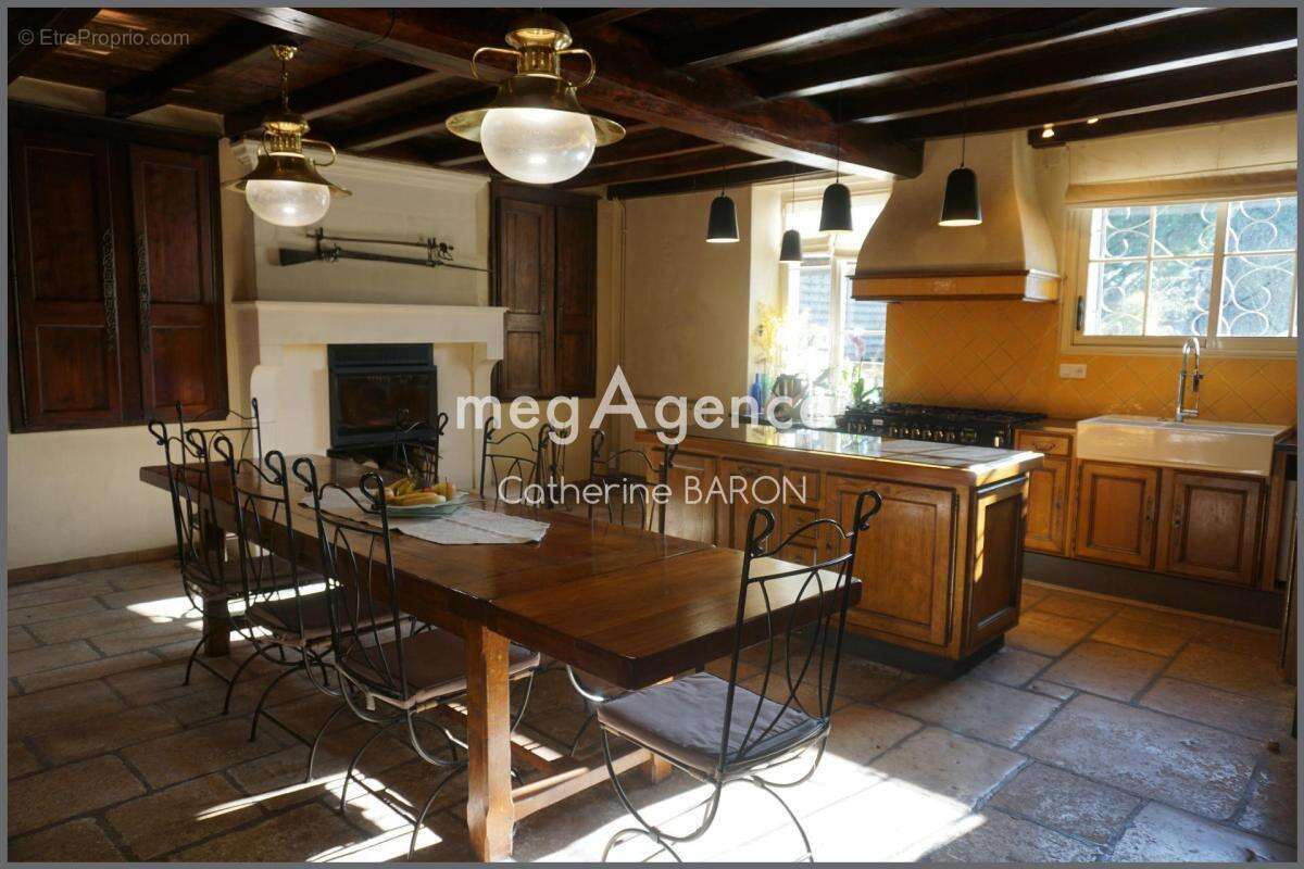 Élégante propriété de caractère avec 2 gîtes indépendants, piscine chauffée - photo 5