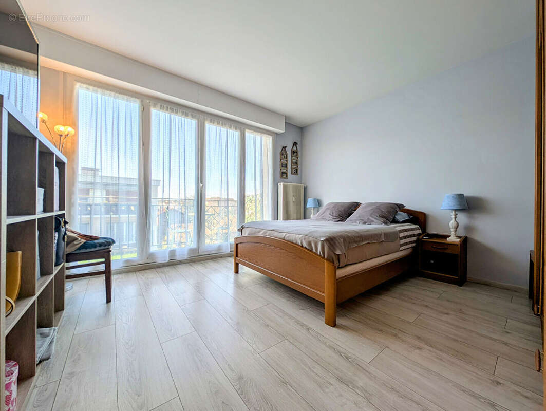 Appartement à MAISONS-LAFFITTE