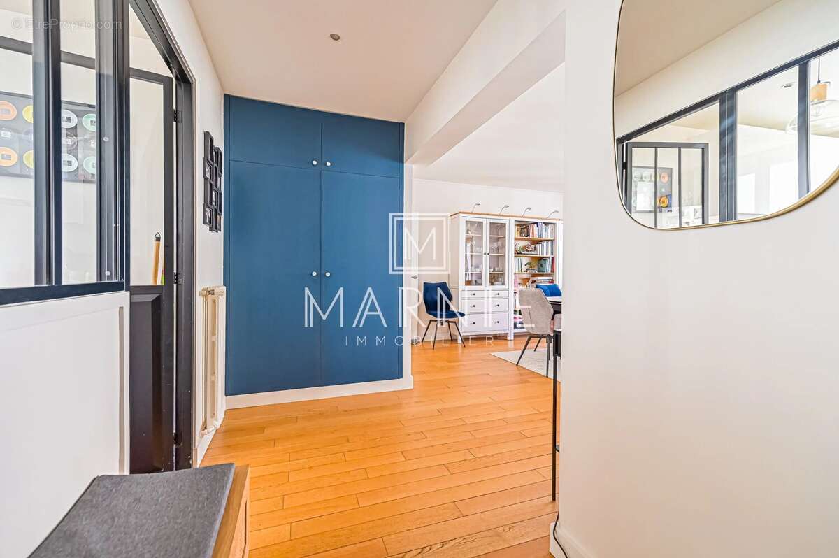 Appartement à PARIS-15E