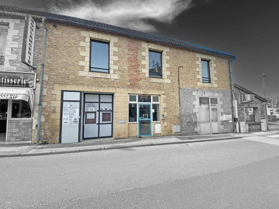 Commerce à LE BUISSON-DE-CADOUIN