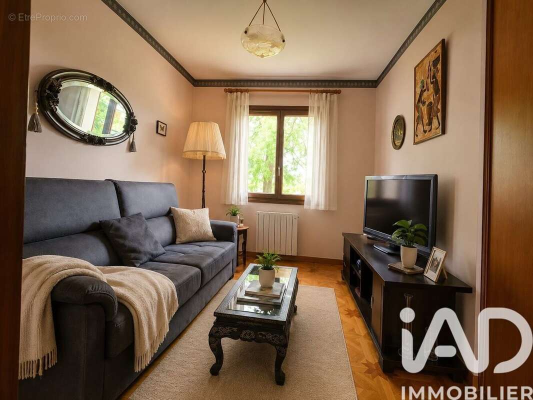 Photo 4 - Maison à SAINT-GERMAIN-LES-ARPAJON