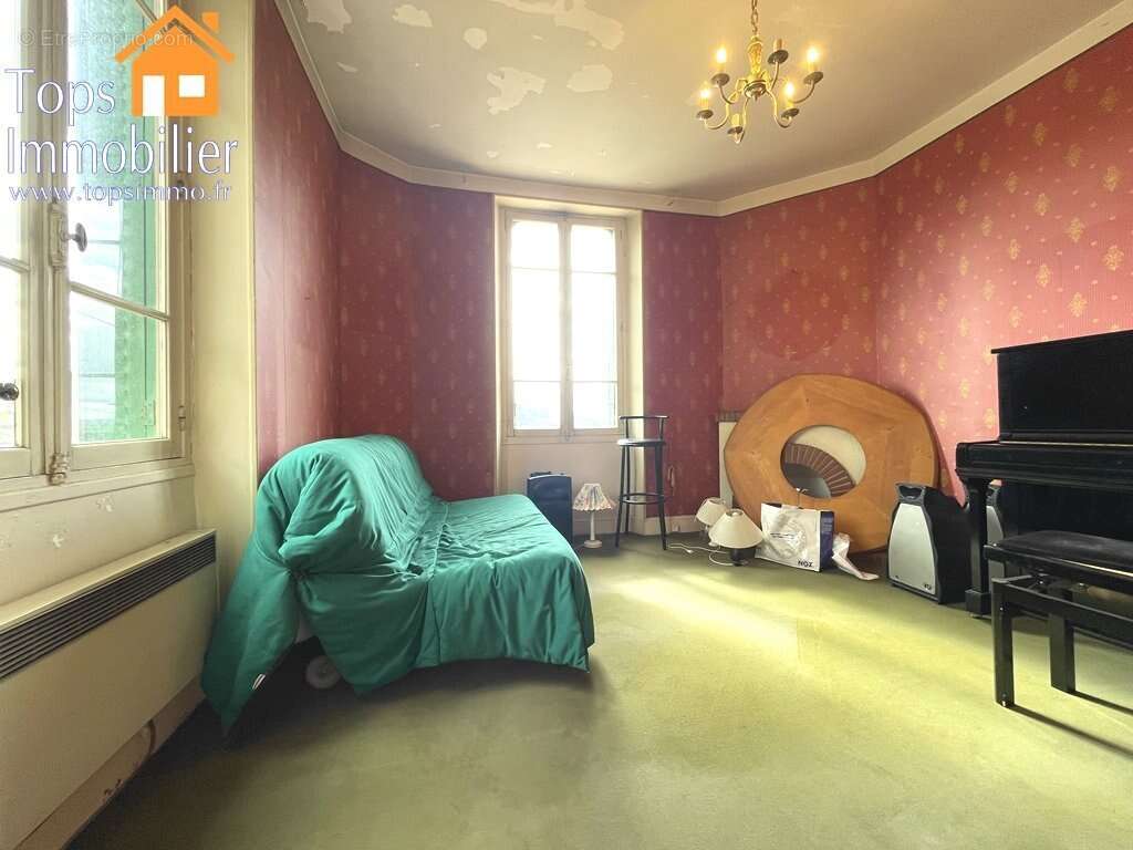 Maison à VILLEFRANCHE-DE-ROUERGUE