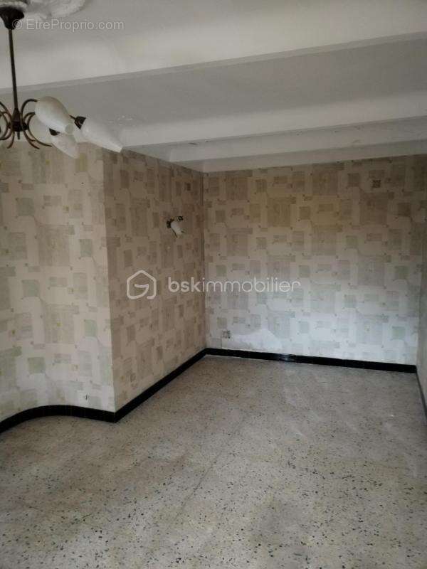 Maison à MALEMORT-DU-COMTAT