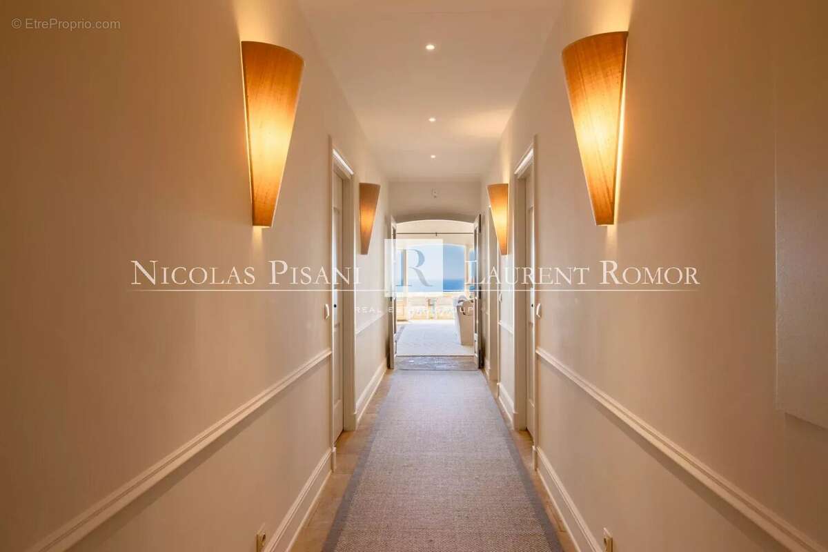 Appartement à VILLEFRANCHE-SUR-MER
