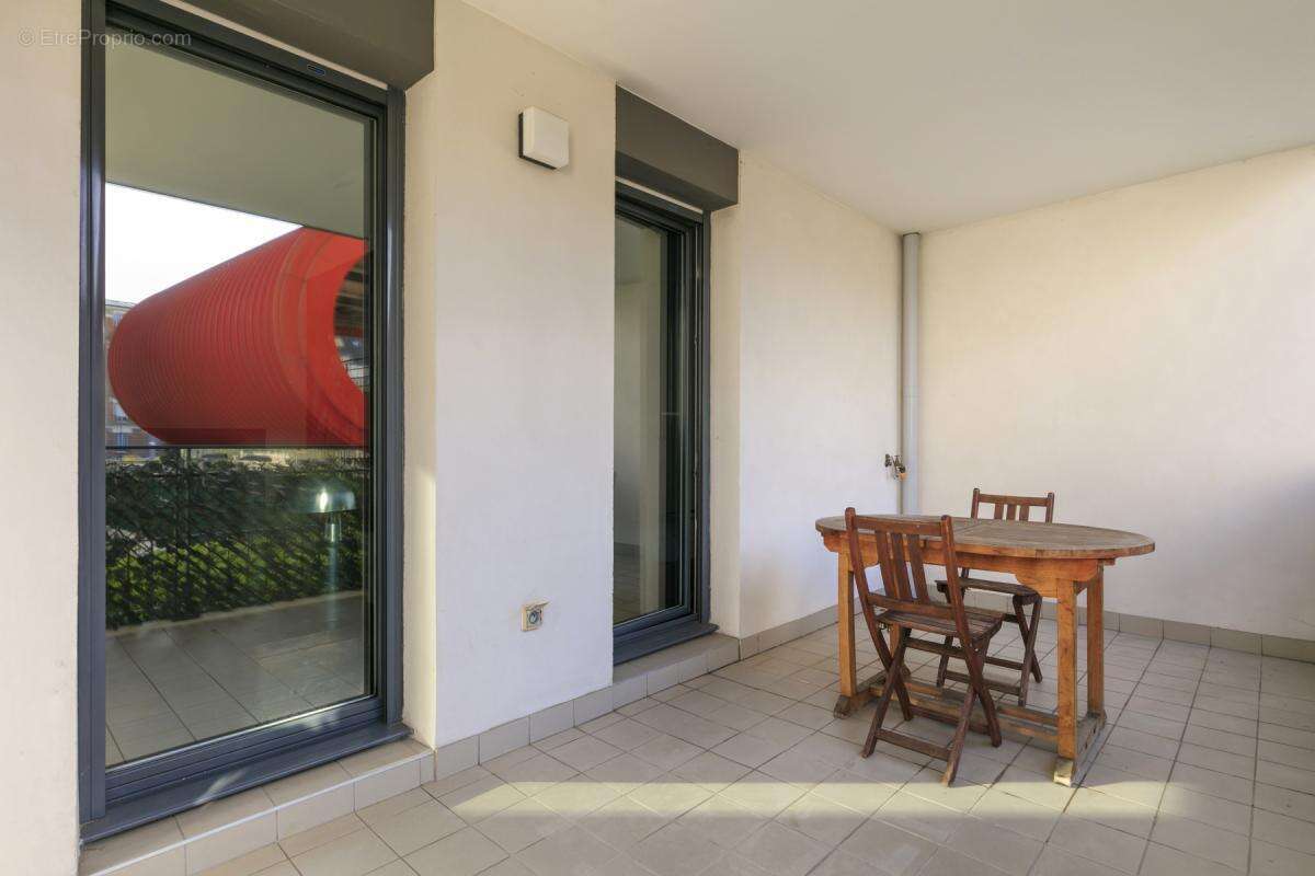 Appartement à ISSY-LES-MOULINEAUX