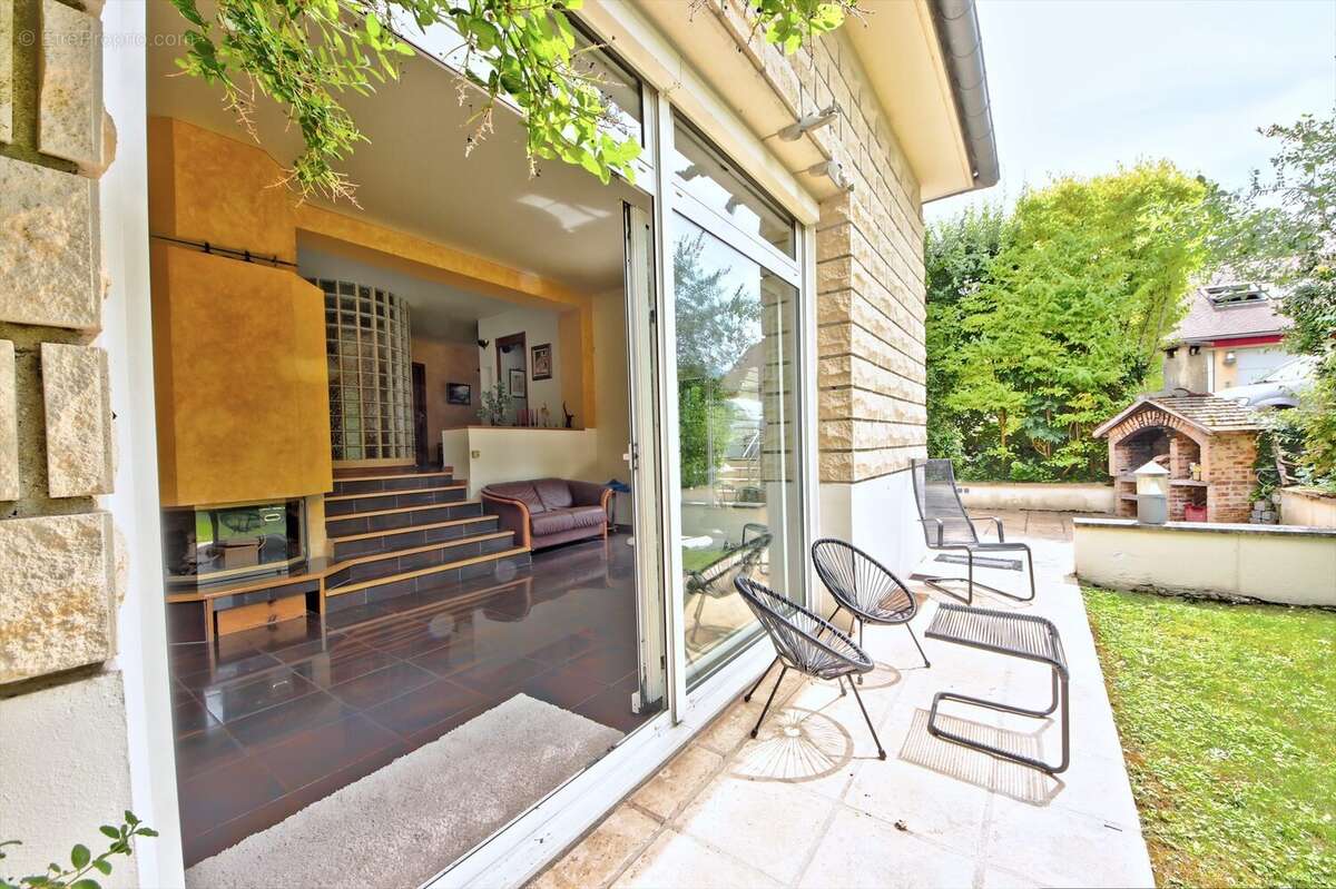 Maison 465 m² à Chambourcy  - photo 9