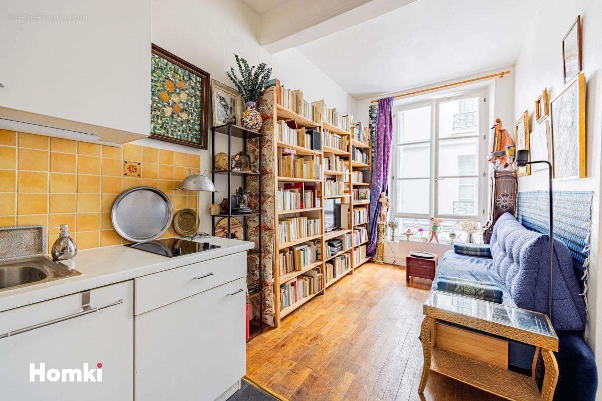 Appartement à PARIS-3E