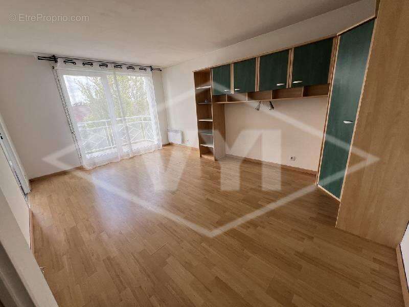 Appartement à LIEUSAINT