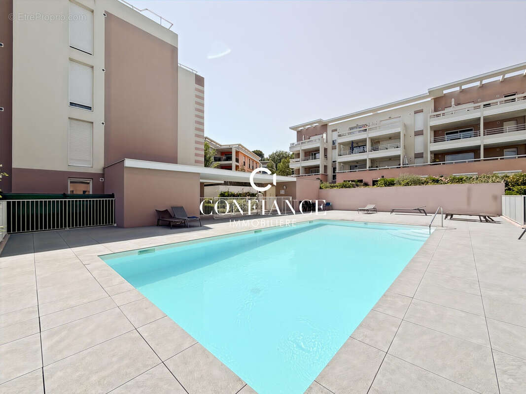 Appartement 64 m² à Villeneuve-Loubet  - photo 2