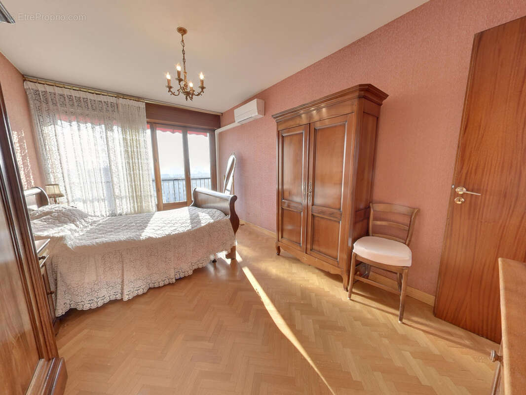 Appartement à ECHIROLLES