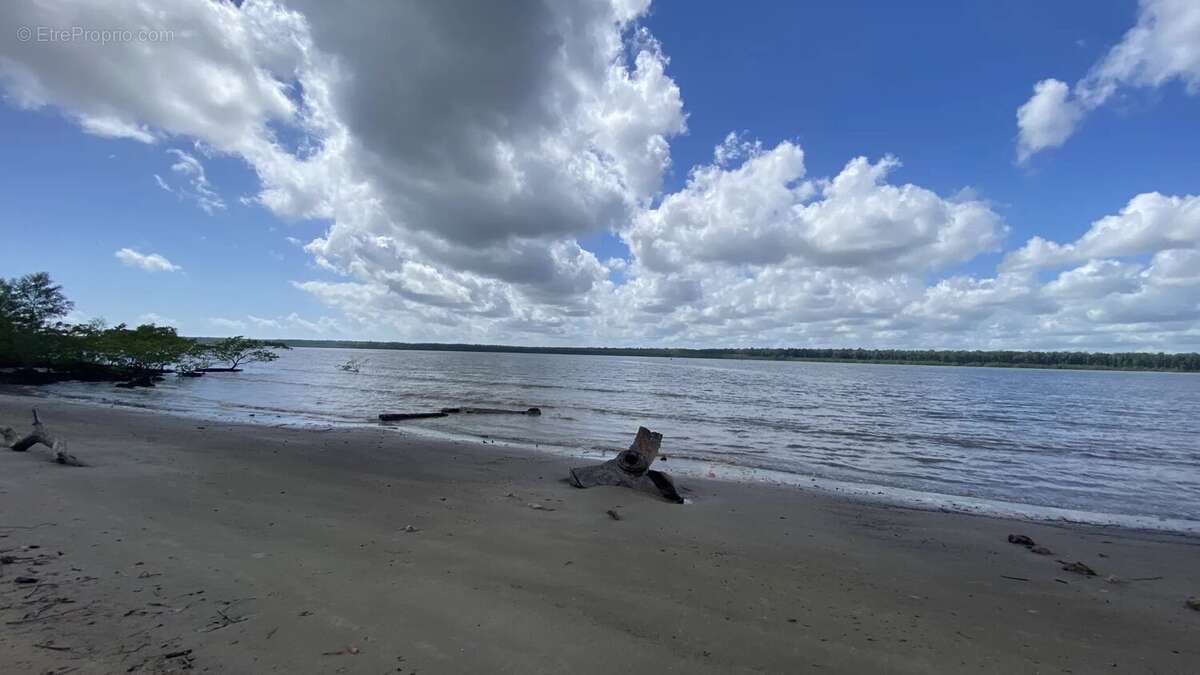 Maison à REMIRE-MONTJOLY