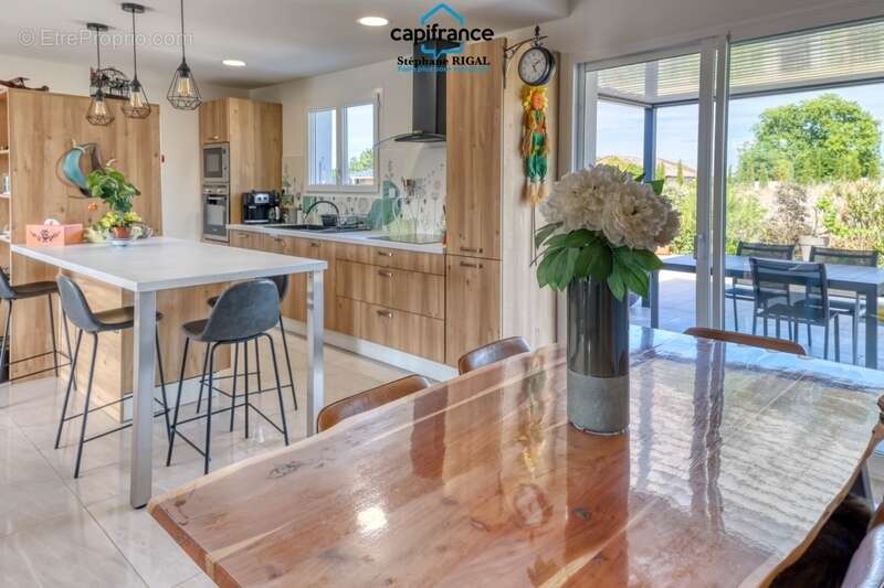 Maison à vendre 5 pièces Maison de 123 m2 habitables sur 800m2 de terrain et piscine - photo 6