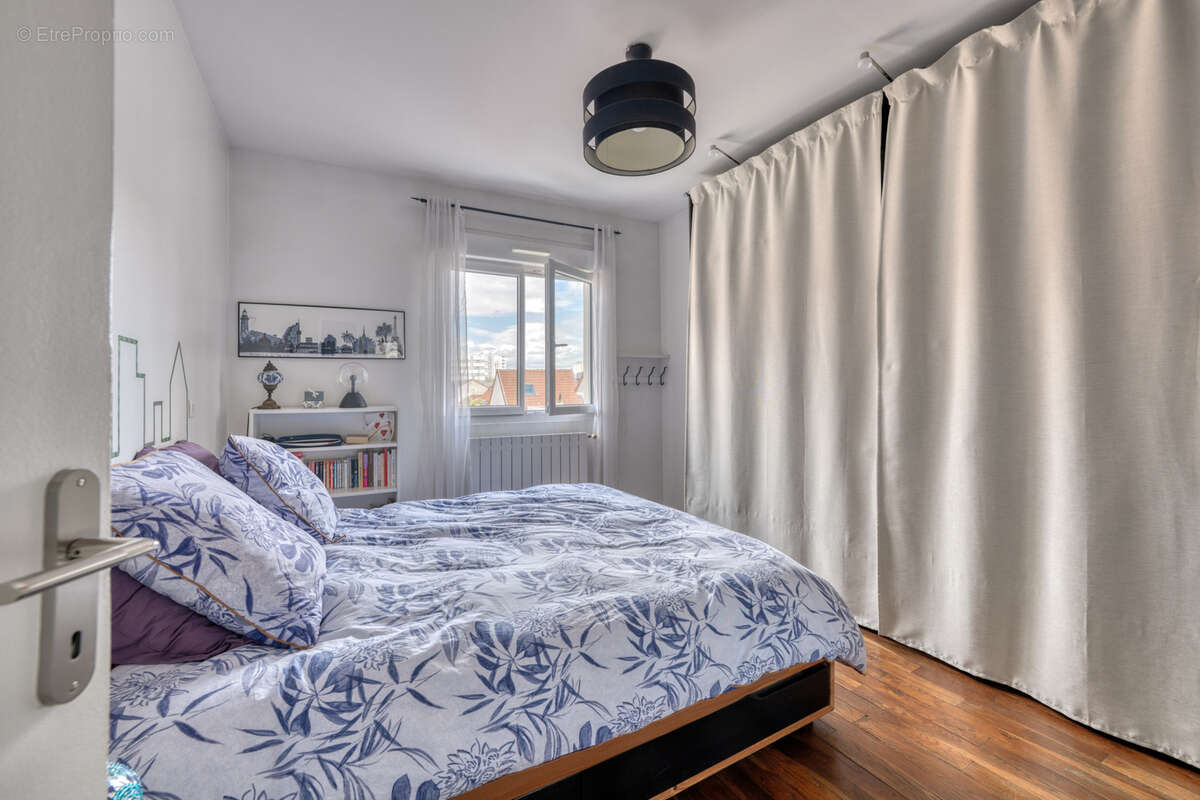 Maison à ASNIERES-SUR-SEINE