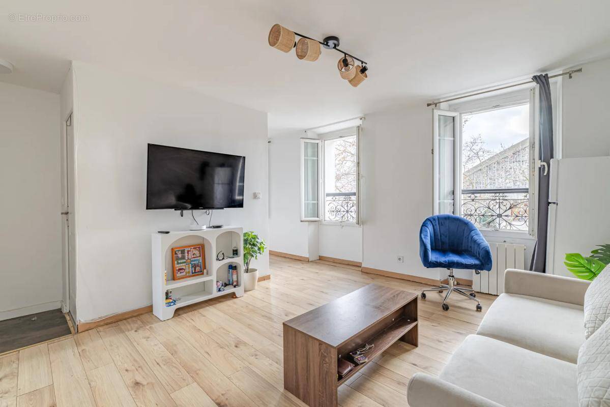 Appartement à COLOMBES