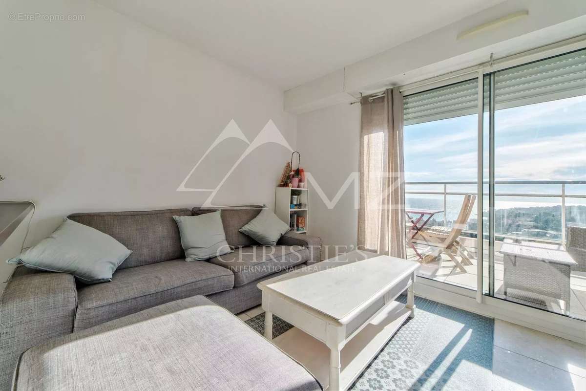 Appartement à ROQUEBRUNE-CAP-MARTIN