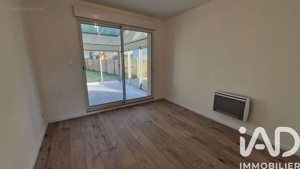 Photo 8 - Maison à SAINT-ETIENNE-DE-MONTLUC