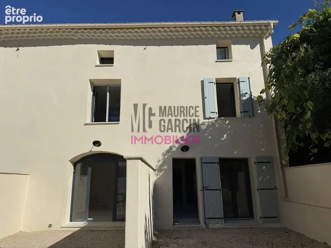 Appartement à ENTRAIGUES-SUR-LA-SORGUE