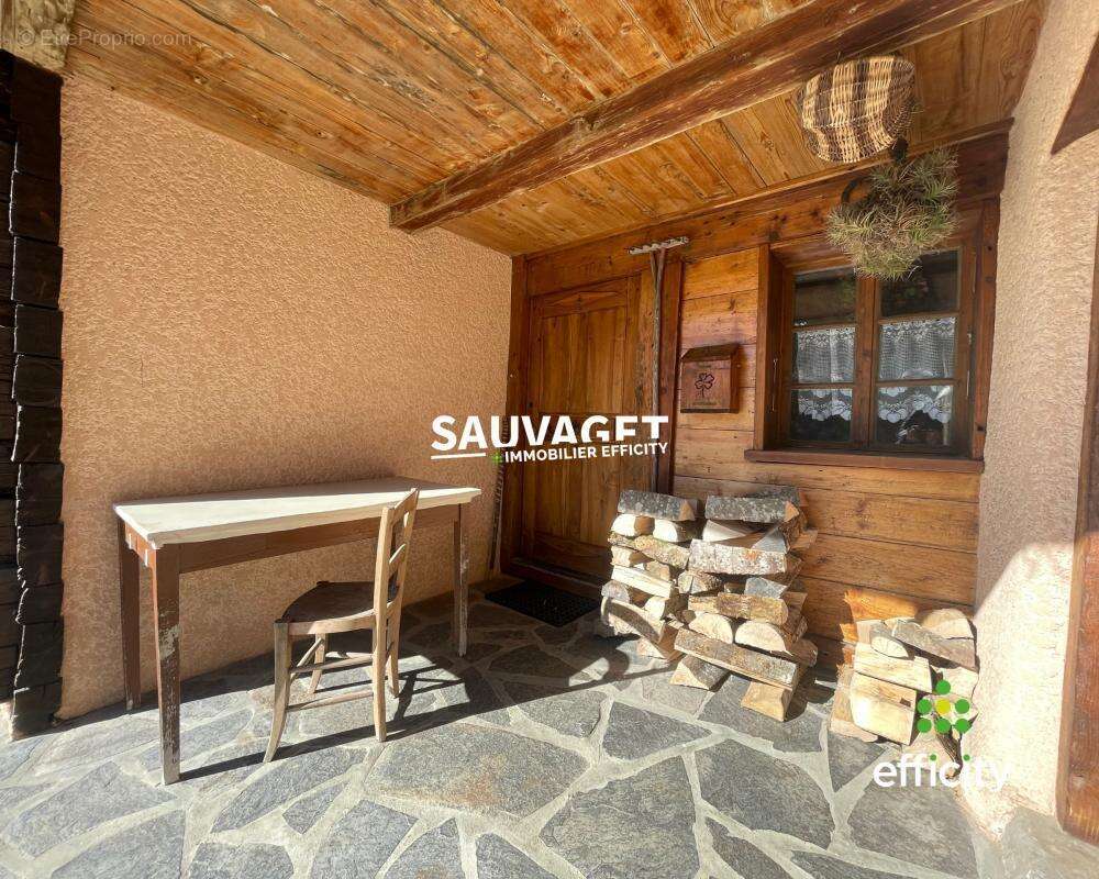 Maison à LE PETIT-BORNAND-LES-GLIERES