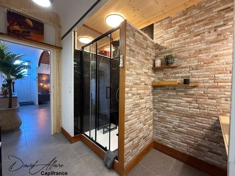 Appartement à LARAGNE-MONTEGLIN