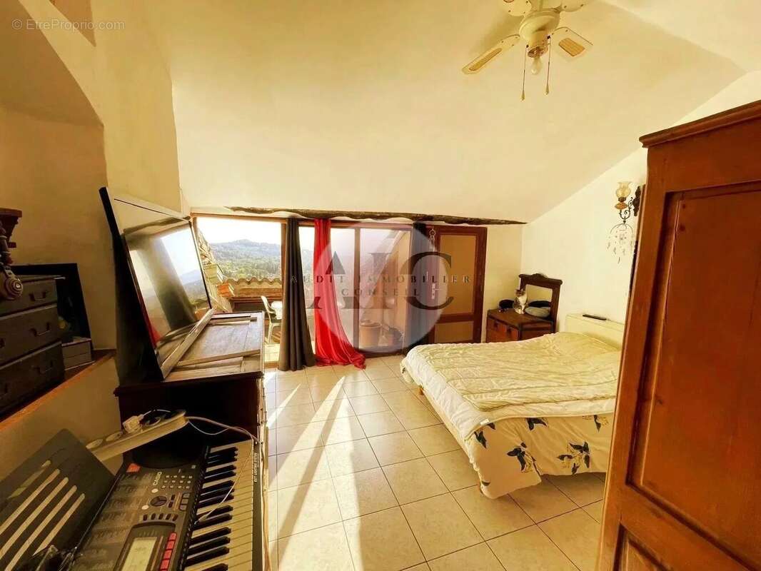 Appartement à SEILLANS