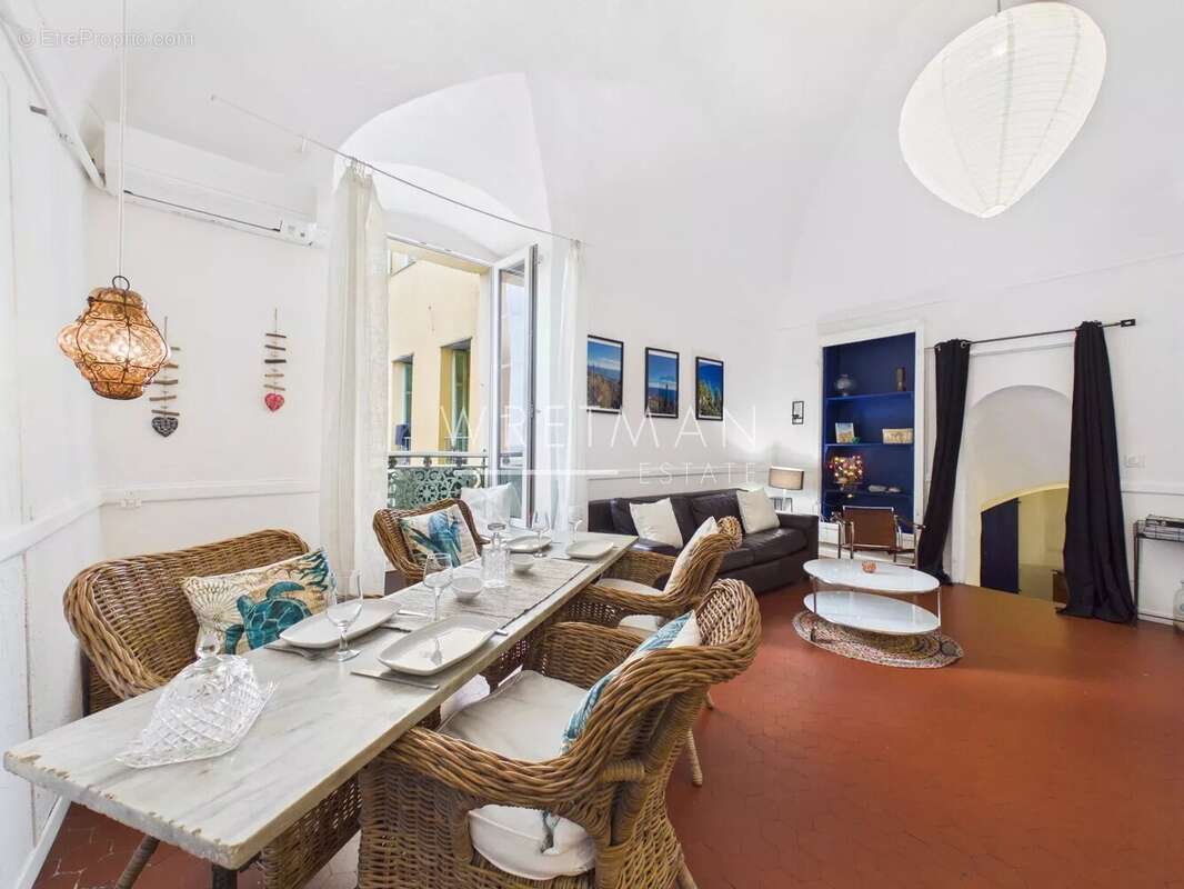 Appartement à MENTON