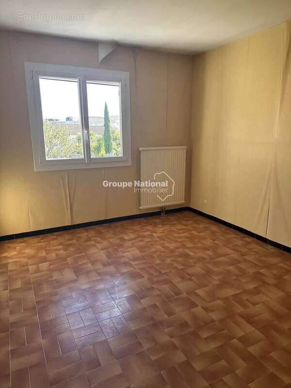 Maison à SAINT-MARTIN-DE-CRAU