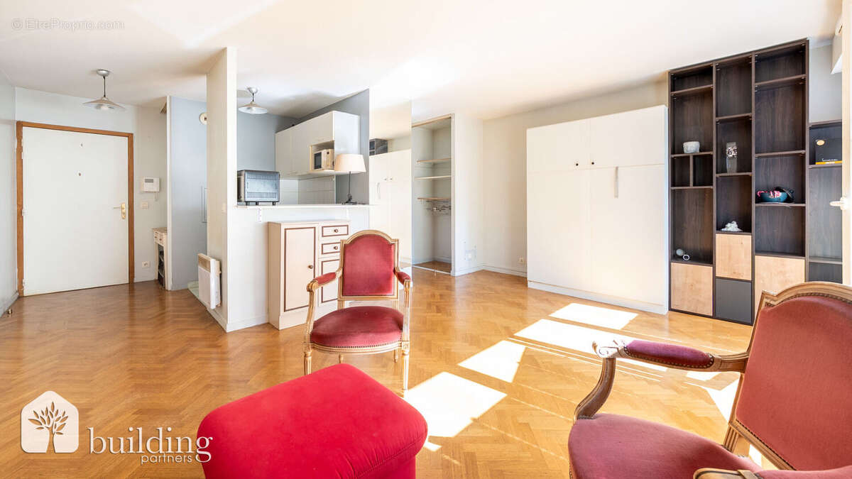 Appartement à PARIS-17E