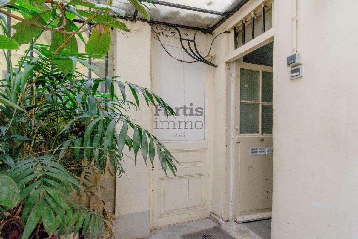 Appartement à PARIS-3E