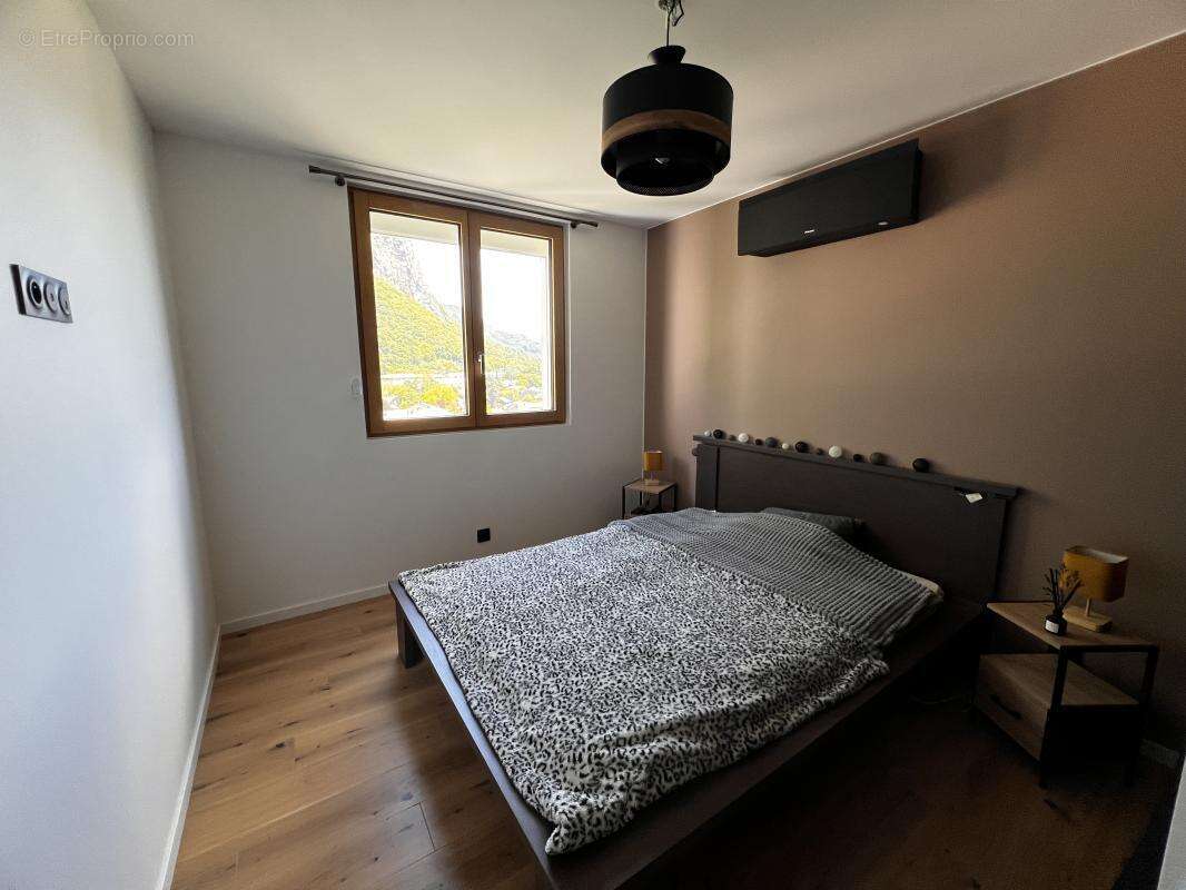 Appartement à SAINT-EGREVE