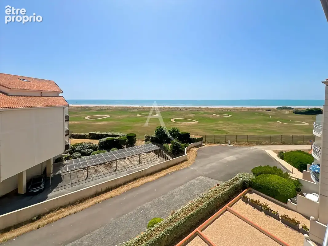 Appartement T2 alcôve - Côté Golf - Face mer - photo 1